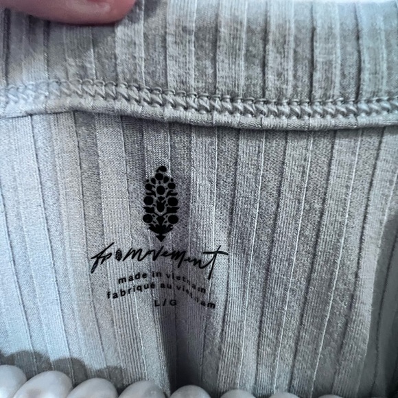 Free People Movement Gray Ribbed Sleeveless Top tank top - Picture 4 of 4